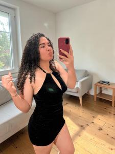 677155524: Chica busca chico en Barcelona
