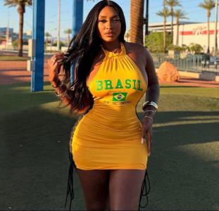 745035775: Chica busca chico en Sevilla
