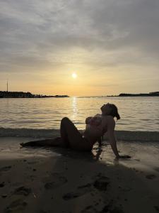 643654482: Chica busca chico en Las Palmas