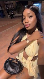 603538510: Chica busca chico en Sevilla