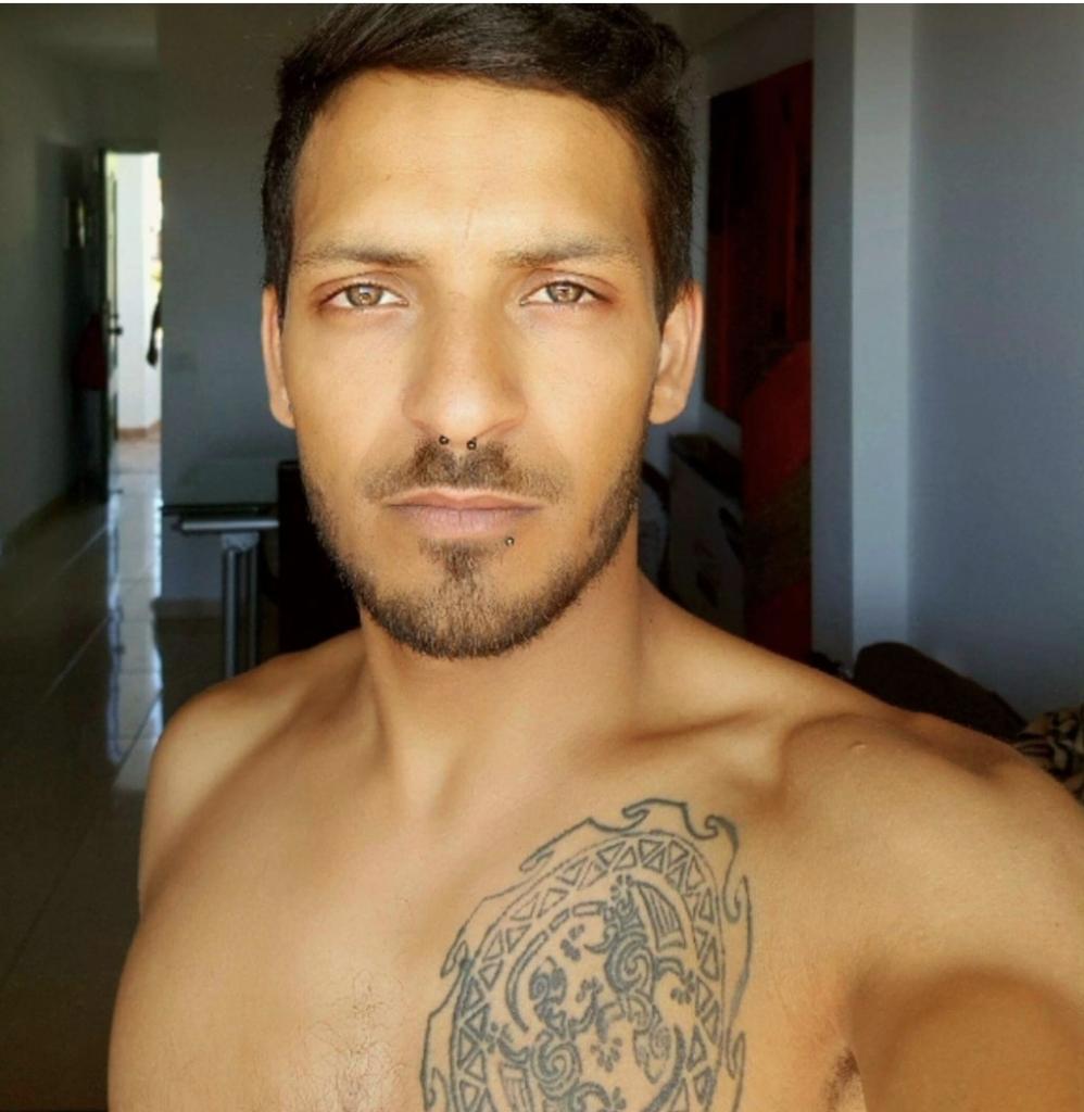 643891756: Chico busca chica en Tenerife