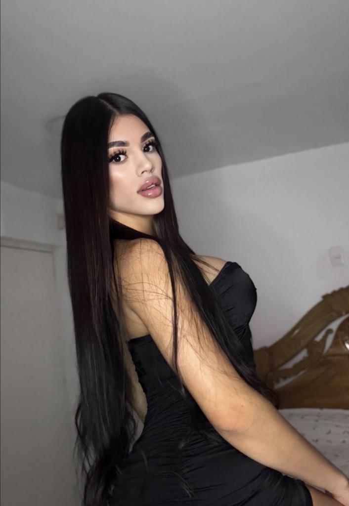 613908434: Transexual en Las Palmas