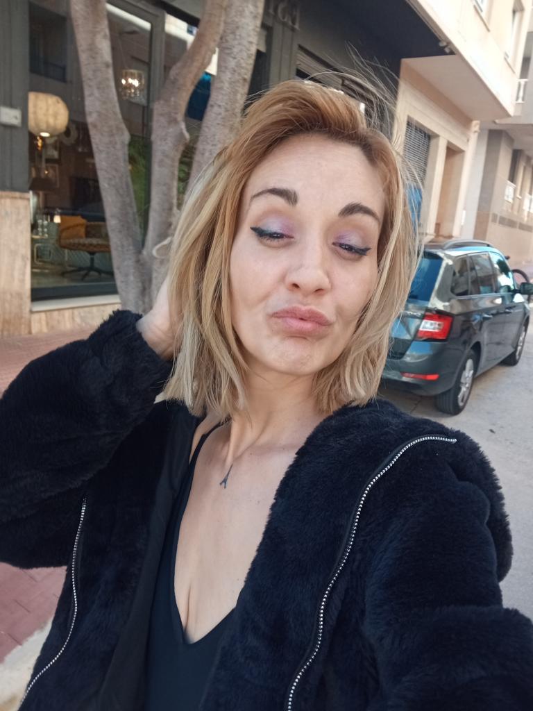Chica busca chico en Alicante: 