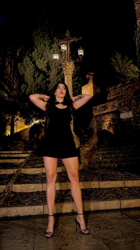 666314466: Chica busca chico en Ibiza