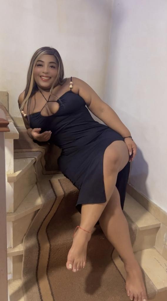 610895324: Chica busca chico en Sevilla