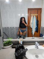 697729277: Chica busca chico en Almería