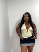 631063953: Chica busca chico en Tenerife