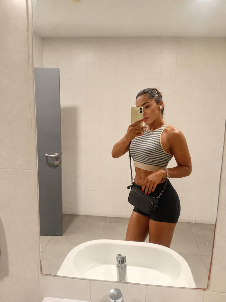 Chica busca chico en Alicante: 
