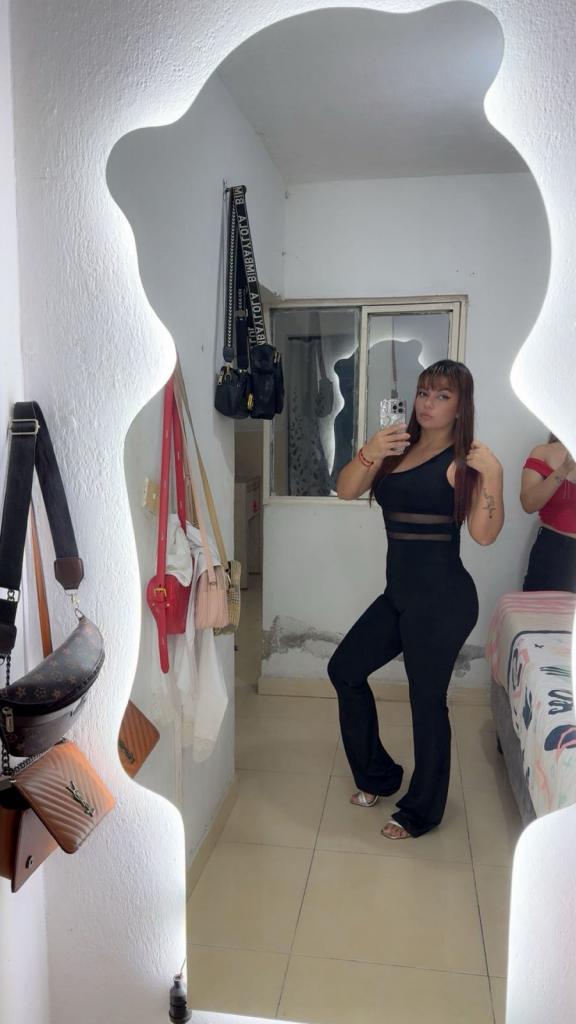 663092691: Chica busca chico en Mallorca