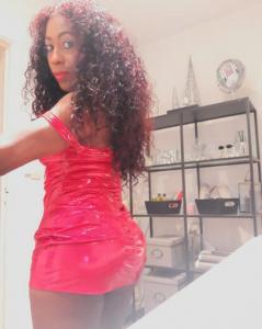 613550133: Transexual en La Coruña