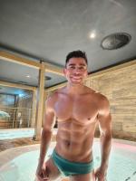 664791199: Chico busca chica en Málaga