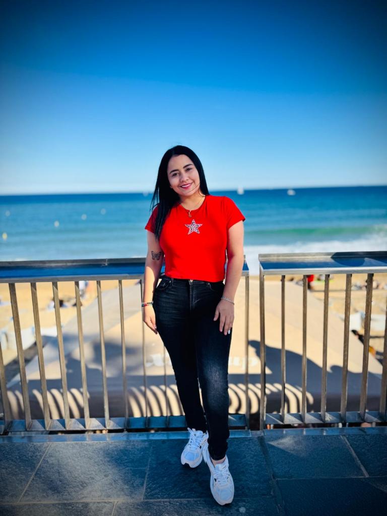 Chica busca chico en Alicante: 