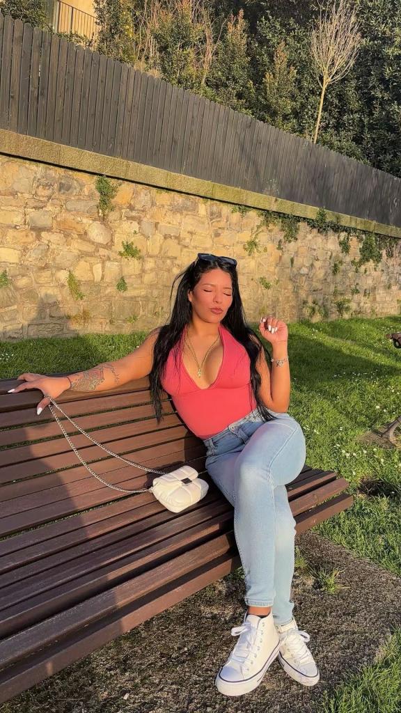 Chica busca chico en Vizcaya: Chica busca chico