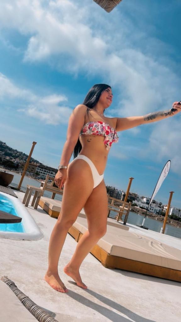 Chica busca chico en Almería: 