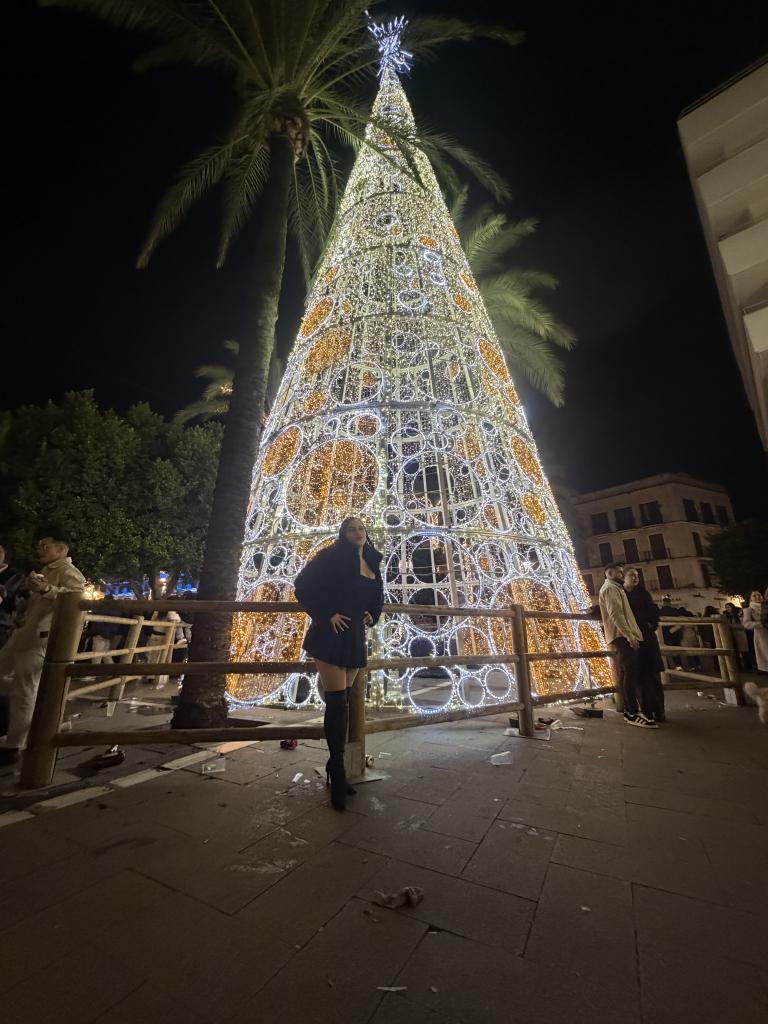 669424617: Chica busca chico en Cádiz