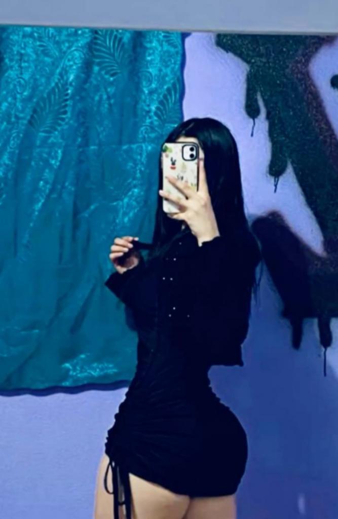 614915108: Chica busca chico en La Coruña