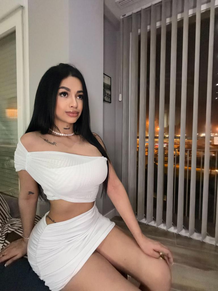 Chica busca chico en Cádiz: 