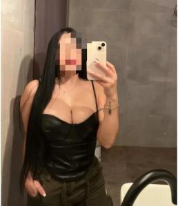 685820527: Chica busca chico en Barcelona