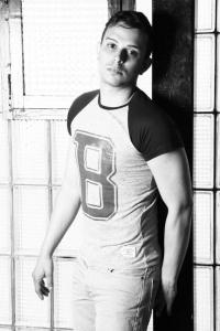 672586779: Chico busca chica en Gerona