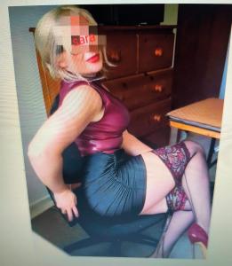 647083913: Chica busca chico en Jaén