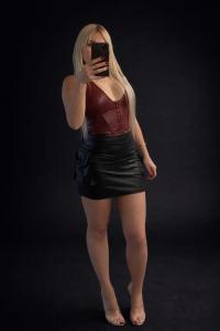 671134267: Chica busca chico en Sevilla