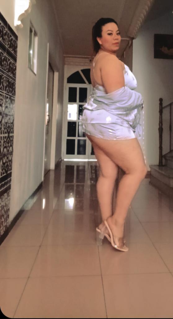 Chica busca chico en Sevilla: 