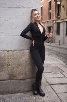 631304214: Chica busca chico en Barcelona