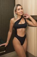 631304214: Chica busca chico en Barcelona