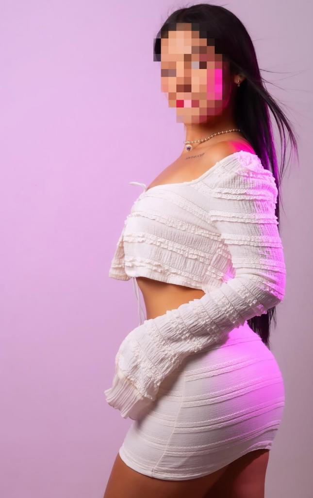 Chica busca chico en Cádiz: 