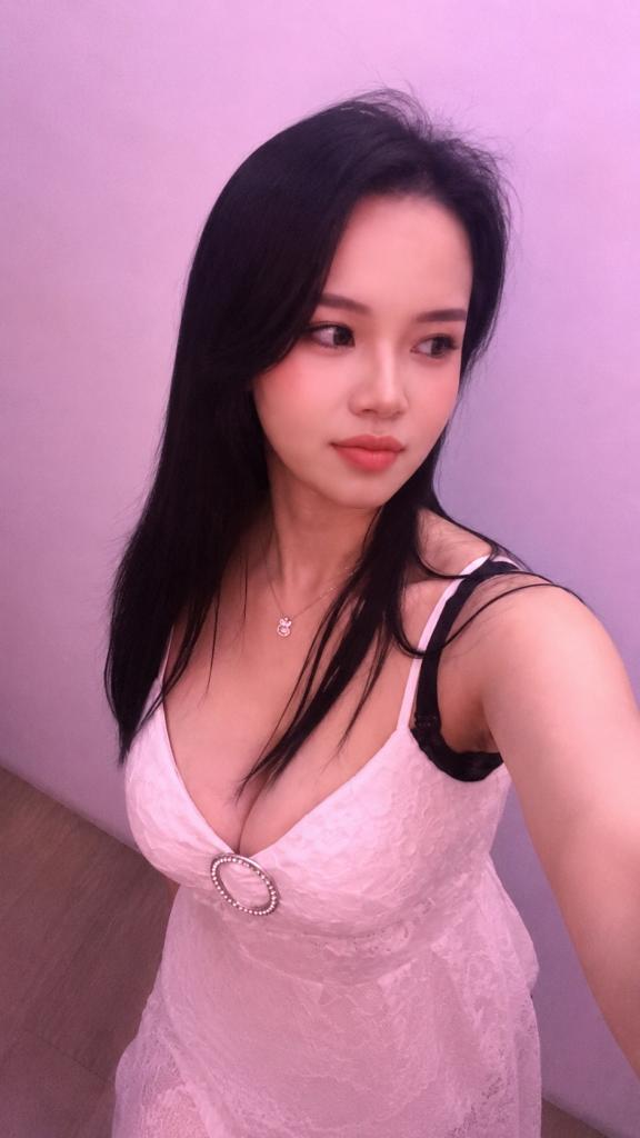 615984449: Chica busca chico en Madrid
