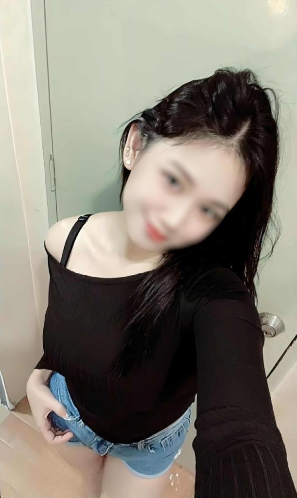 614839645: Chica busca chico en Málaga