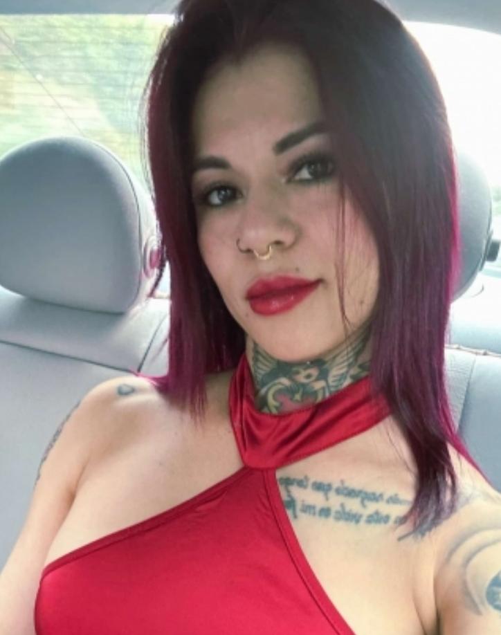 624158110: Chica busca chico en La Coruña