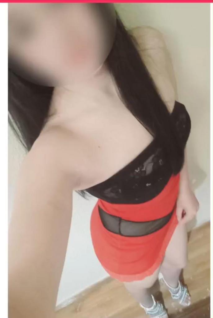 974563641: Chica busca chico en Huesca