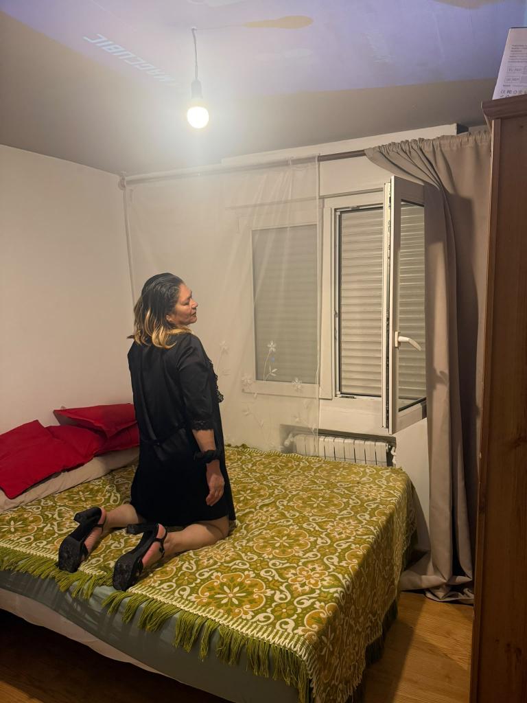 631409613: Chica busca chico en Cantabria