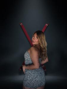 664248198: Chica busca chico en Sevilla