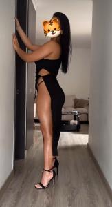 623327163: Chica busca chico en Madrid