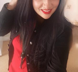613207649: Chica busca chico en Navarra