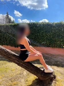 614986366: Chica busca chico en Madrid