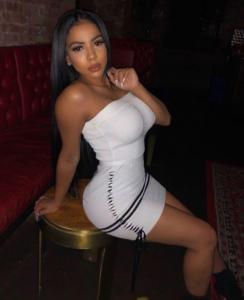 623203796: Chica busca chico en Sevilla