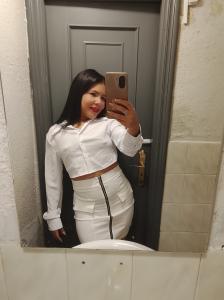 613829931: Chica busca chico en Pontevedra