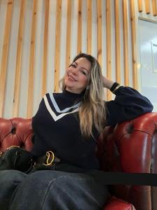 647293212: Chica busca chico en La Coruña