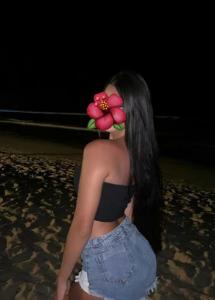 684779772: Chica busca chico en Cádiz
