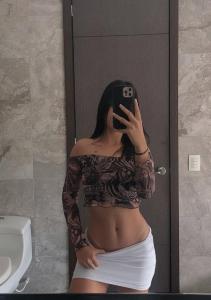 681116334: Chica busca chico en Cádiz