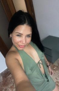 613829931: Chica busca chico en Pontevedra