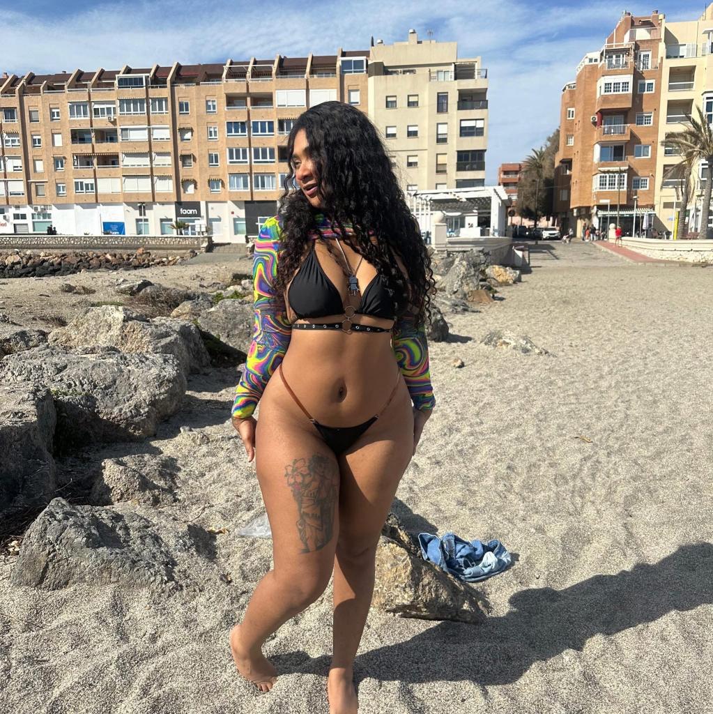 745001625: Chica busca chico en Pontevedra