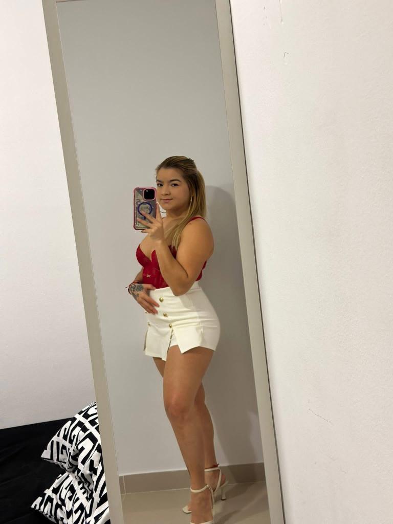653094079: Chica busca chico en Las Palmas