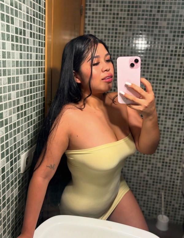 623566914: Chica busca chico en Gerona