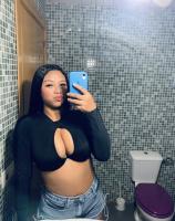 613243271: Chica busca chico en Gerona