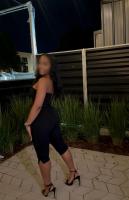 634385704: Chica busca chico en Sevilla
