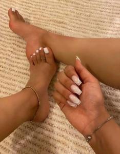 604297236: Chica busca chico en Sevilla